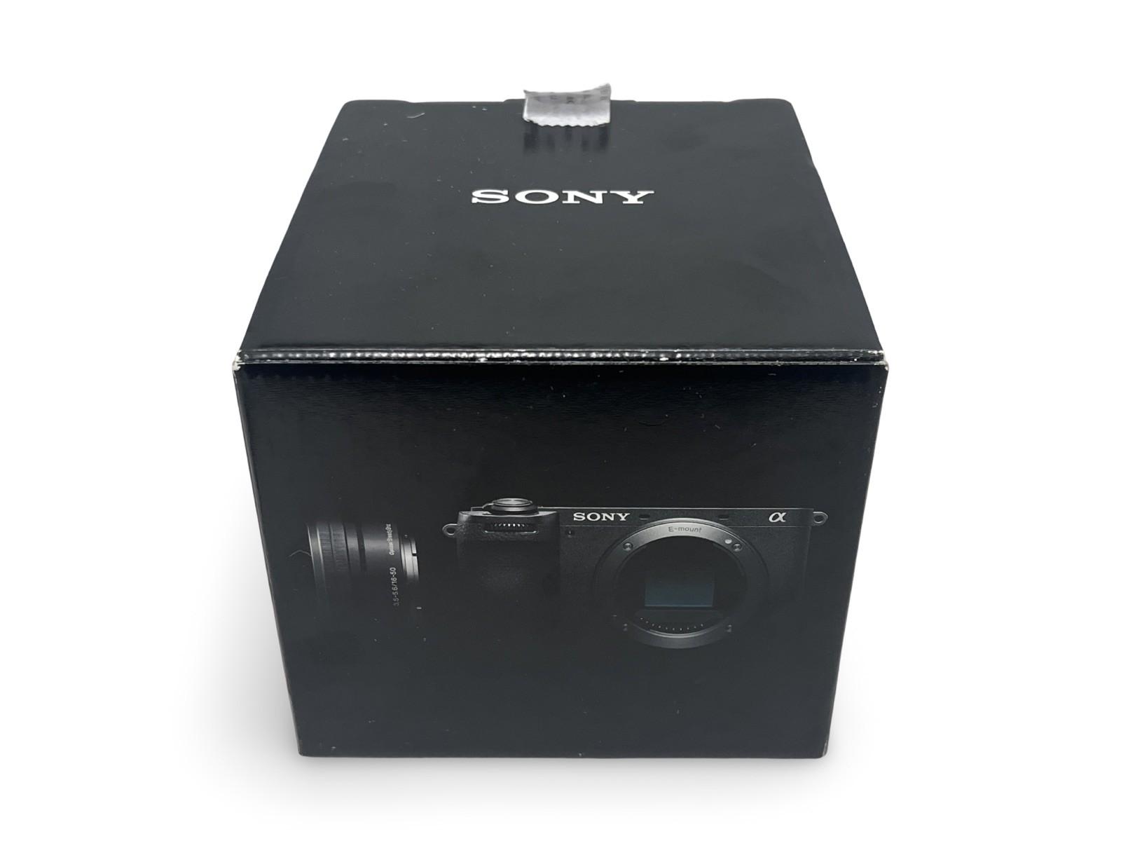 Sony A6700 with 16-50mm Zoom Lens Kit