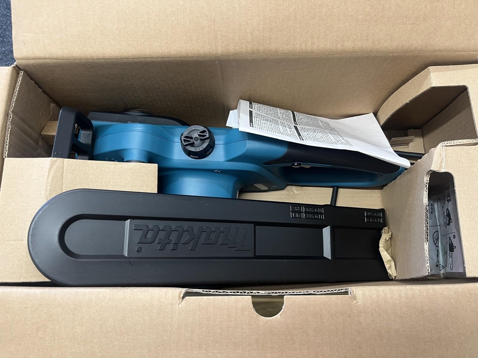 MAKITA UC4041A/2 400mm(16”) 240V Electric Chain Saw