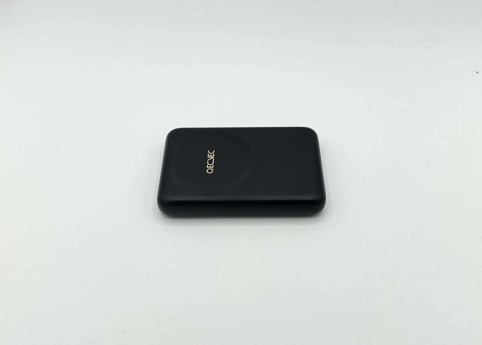 QECVEC Wireless MagSafe Power Bank Black